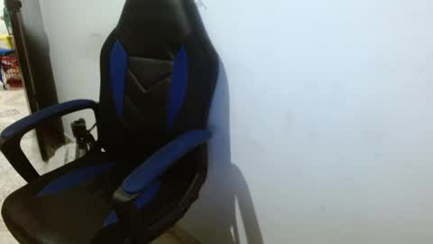 Snapshot of gatika_sexy chatting on 01-19-25, 10:39 katia online show from 01-19-25, 10:39