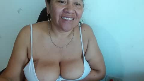 Snapshot of gatika_sexy chatting on 01-19-25, 04:46 katia online show from 01-19-25, 04:46