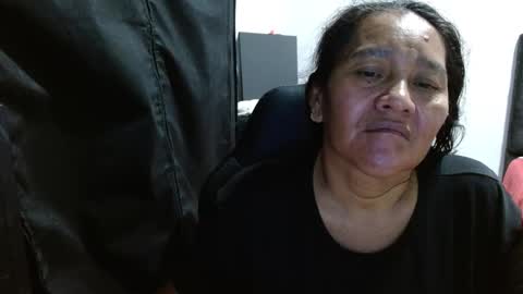 Snapshot of gatika_sexy chatting on 09-28-25, 01:00 katia online show from 09-28-25, 01:00