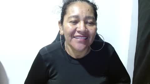 Snapshot of gatika_sexy chatting on 10-10-25, 11:26 katia online show from 10-10-25, 11:26