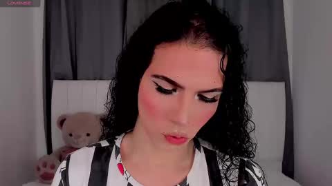 Vnecis Marn online show from 09-20-25, 01:23