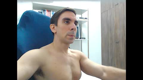 gatosarado23 online show from 12-20-25, 01:40