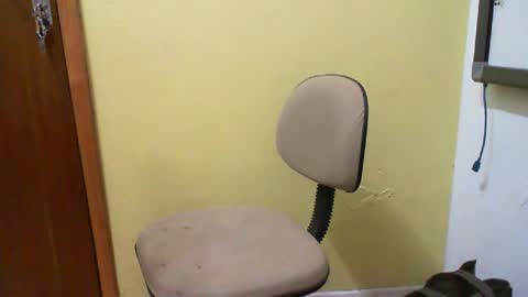 Monique online show from 12-30-24, 01:26