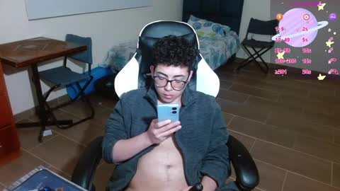 Matt male pronouns please online show from 12-08-24, 11:08