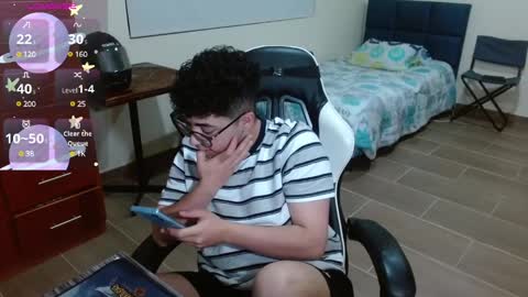 Matt male pronouns please online show from 01-03-25, 02:32