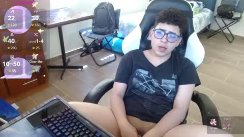 Matt male pronouns please online show from 01-07-25, 05:31