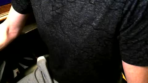 Snapshot of gay_slave_on_cam chatting on 12-16-25, 06:13 gay slave on cam online show from 12-16-25, 06:13