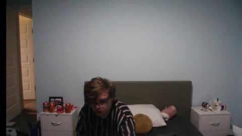 Snapshot of gaygaygalley132 chatting on 12-14-25, 03:28 Alfie online show from 12-14-25, 03:28