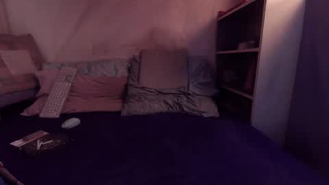 gayrobbin online show from 10-11-25, 11:31