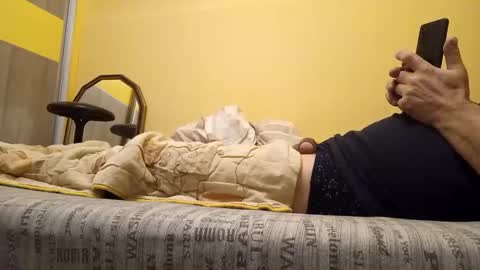 Snapshot of gazdadoka chatting on 02-14-25, 04:37 gazdadjoka online show from 02-14-25, 04:37