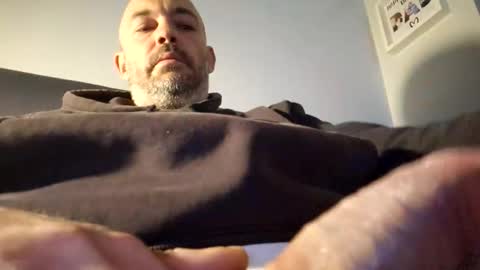 Snapshot of gazg1984 chatting on 05-18-26, 10:48 gazg1984 online show from 05-18-26, 10:48