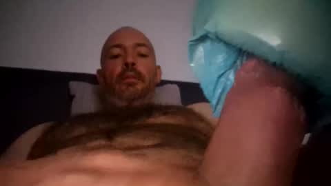 Snapshot of gazg1984 chatting on 06-08-26, 02:23 gazg1984 online show from 06-08-26, 02:23