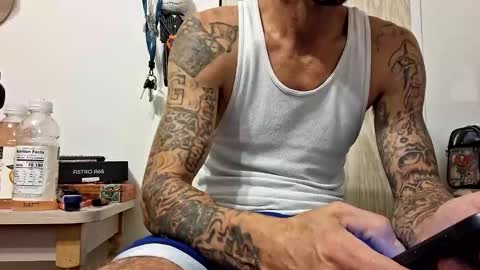 Snapshot of gboat55 chatting on 10-28-25, 05:44 gboat55 online show from 10-28-25, 05:44