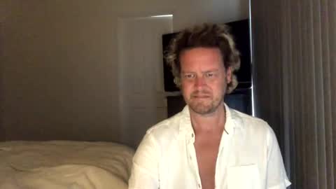 gcsurfer81 online show from 12-02-24, 07:47