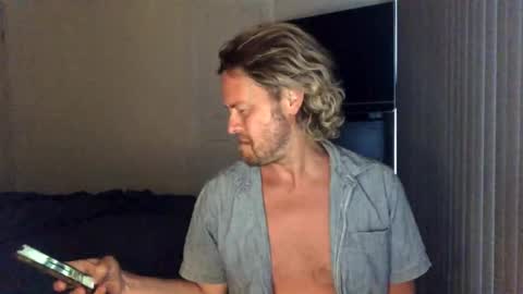 gcsurfer81 online show from 02-26-25, 07:31