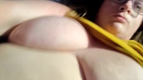 Snapshot of geekari chatting on 11-12-25, 04:13 Geekari online show from 11-12-25, 04:13