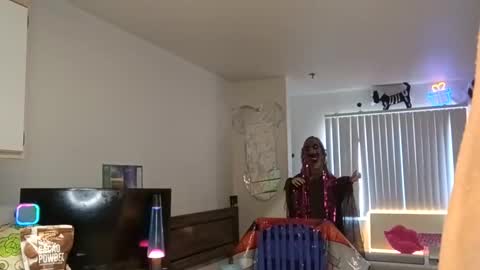 Zanecubano online show from 10-16-25, 05:14