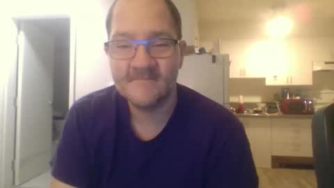 Snapshot of geekgamer41 chatting on 09-21-25, 10:28 geekgamer41 online show from 09-21-25, 10:28