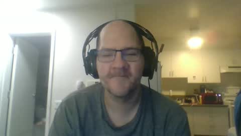 Snapshot of geekgamer41 chatting on 10-26-25, 02:06 geekgamer41 online show from 10-26-25, 02:06