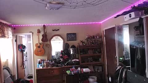 Snapshot of geeznutsizonyrchyn chatting on 01-26-25, 11:50 Geeznutsizonyrchyn online show from 01-26-25, 11:50