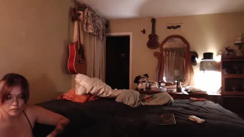 Snapshot of geeznutsizonyrchyn chatting on 10-02-25, 11:28 Geeznutsizonyrchyn online show from 10-02-25, 11:28