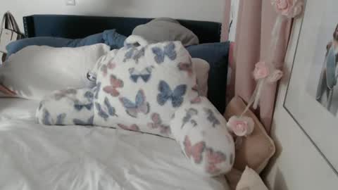 The Empress online show from 11-06-25, 11:04