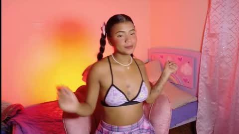 gema_shiny online show from 11-11-25, 03:17