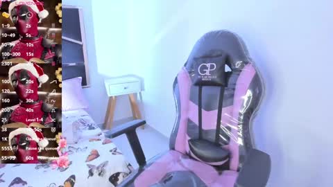 Snapshot of gemenis_dy_ chatting on 01-10-25, 01:41 Geminis online show from 01-10-25, 01:41