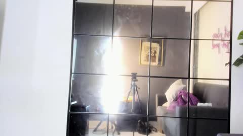 geminis muentes online show from 11-27-25, 08:00