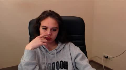 Gemma online show from 04-27-26, 06:22