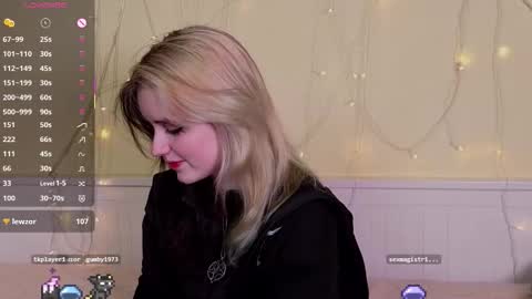 Ilona online show from 12-05-25, 06:48