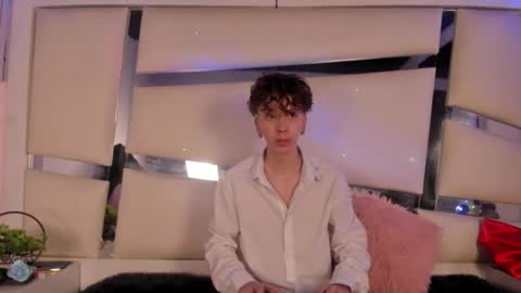 Genesis online show from 12-05-25, 04:54