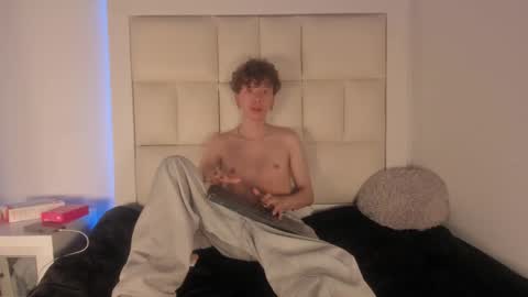 genesis_js online show from 12-19-25, 05:03