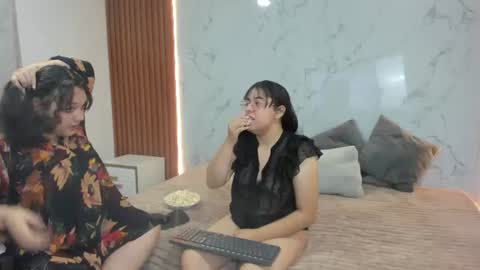 genesis_y_moon online show from 06-27-26, 10:42
