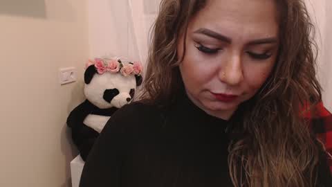 Snapshot of genesisgems11_ chatting on 01-24-25, 02:39 Genesis online show from 01-24-25, 02:39