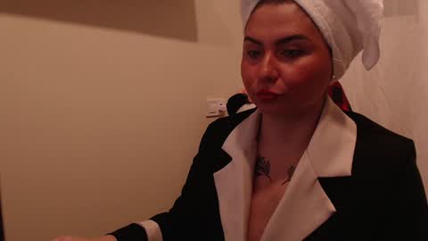 Snapshot of genesisgems11_ chatting on 01-31-25, 06:24 Genesis online show from 01-31-25, 06:24