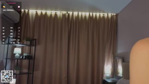 Snapshot of geniafrend chatting on 11-18-25, 04:17 Amely online show from 11-18-25, 04:17