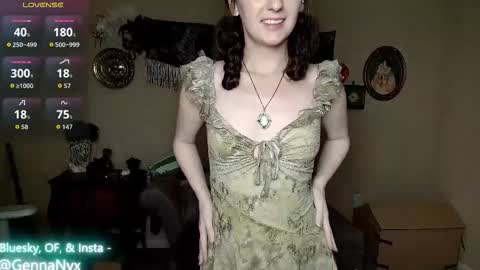 Snapshot of gennanyx chatting on 11-24-25, 07:30 Genna Nyx online show from 11-24-25, 07:30