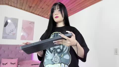 Sofia online show from 03-11-25, 03:37