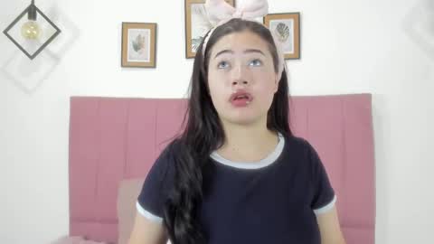 Sofia online show from 09-26-25, 04:05