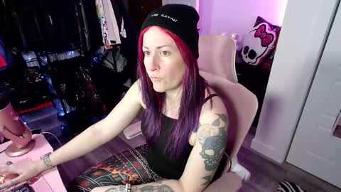 Genny Rock   and  online show from 11-16-25, 02:06