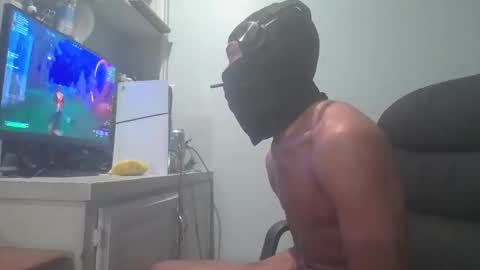 Snapshot of genowixk chatting on 10-27-25, 11:20 genowixk online show from 10-27-25, 11:20