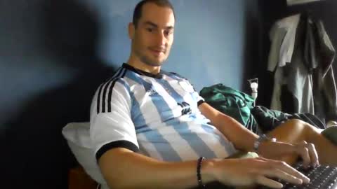 Genaro online show from 06-03-26, 01:57