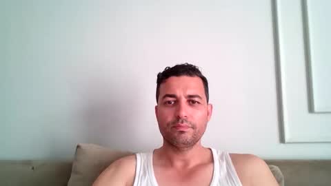 Snapshot of genteldevil chatting on 05-16-26, 01:54 genteldevil online show from 05-16-26, 01:54