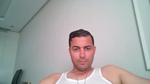 Snapshot of genteldevil chatting on 05-23-26, 01:15 genteldevil online show from 05-23-26, 01:15
