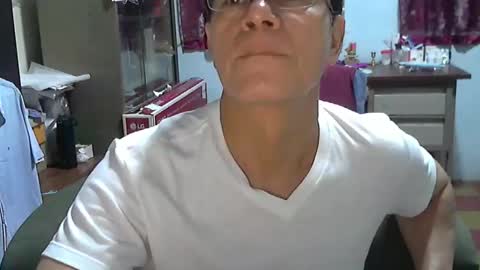 Genuino online show from 04-01-26, 04:02