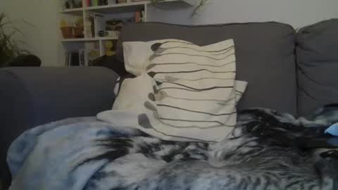 Geon online show from 12-04-25, 01:59