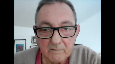 Snapshot of georg1412 chatting on 02-11-26, 12:54 georg1412 online show from 02-11-26, 12:54