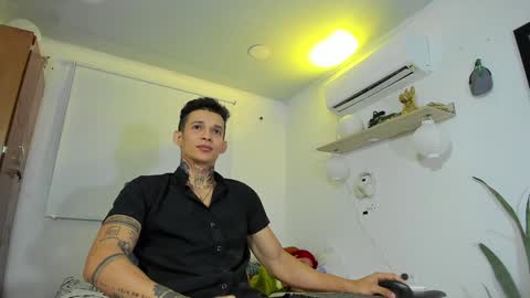 independent model online show from 01-02-25, 11:16