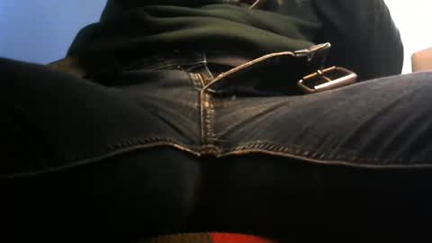 Snapshot of georgedelajungle chatting on 01-24-25, 09:17 georgedelajungle online show from 01-24-25, 09:17